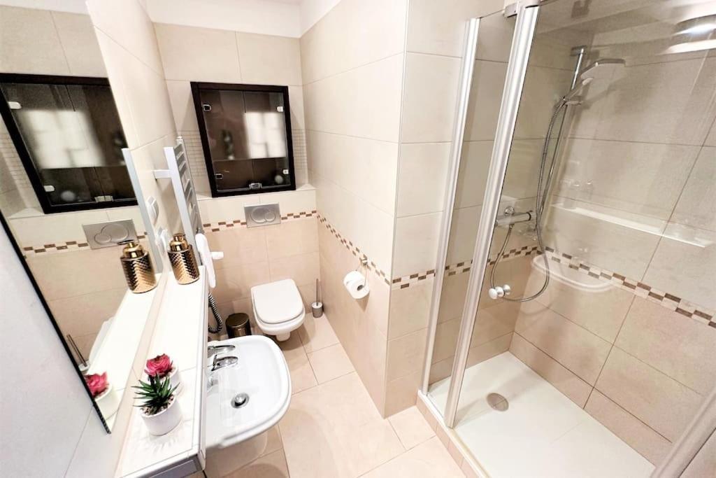 Exclusive Penthouse Near Citycenter 120M2 +Netflix Krakau Exterior foto