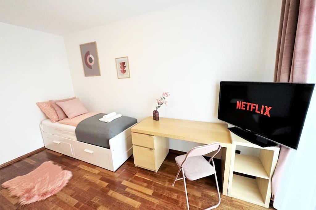 Exclusive Penthouse Near Citycenter 120M2 +Netflix Krakau Exterior foto